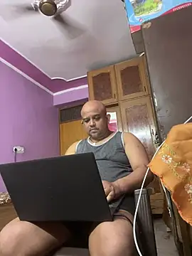 Snapshot of Dick_6inches chatting on 07/14/26, 10:21 Dick 6inches online show from 07/14/26, 10:21