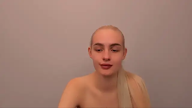 OliviaKisss online show from 12/21/25, 09:11