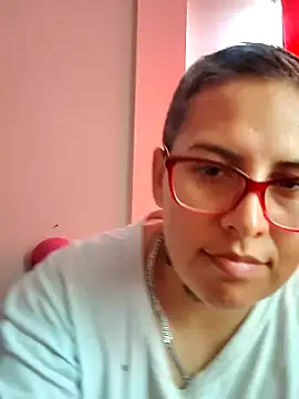 Yessi rousse online show from 02/14/25, 06:23