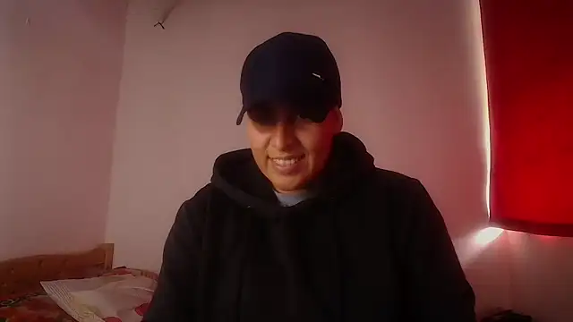 Yessi rousse online show from 09/18/25, 07:16