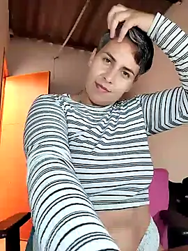 Yessi rousse online show from 04/18/26, 03:27