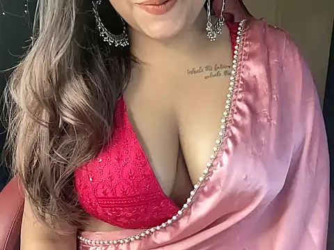 shanayaaa 1 online show from 02/09/25, 05:40