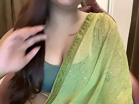 shanayaaa 1 online show from 03/16/26, 01:04