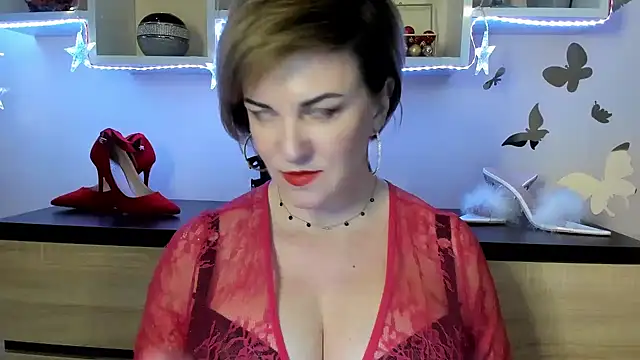 Snapshot of feliziaDesire chatting on 03/02/25, 10:03 feliziaDesire online show from 03/02/25, 10:03