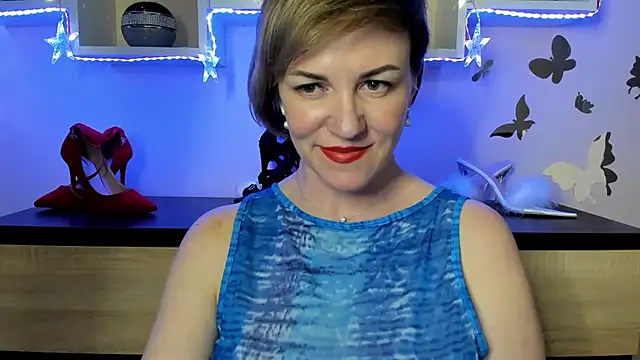 Snapshot of feliziaDesire chatting on 03/12/25, 09:13 feliziaDesire online show from 03/12/25, 09:13