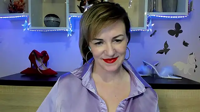 Snapshot of feliziaDesire chatting on 03/19/25, 04:45 feliziaDesire online show from 03/19/25, 04:45