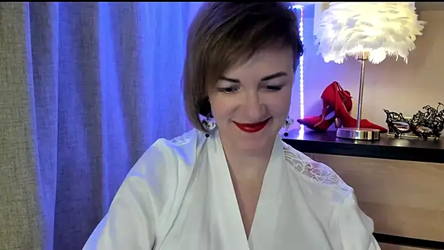 Snapshot of feliziaDesire chatting on 09/26/25, 10:30 feliziaDesire online show from 09/26/25, 10:30