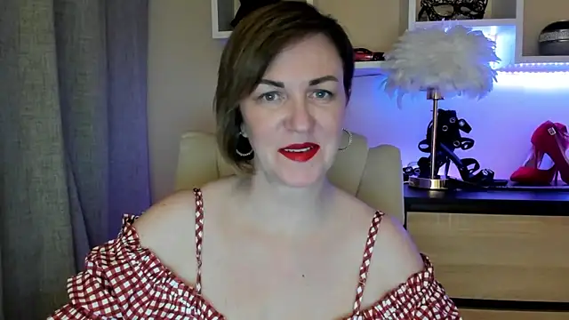 Snapshot of feliziaDesire chatting on 12/01/25, 07:19 feliziaDesire online show from 12/01/25, 07:19