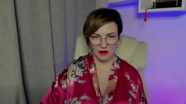Snapshot of feliziaDesire chatting on 05/29/26, 11:08 feliziaDesire online show from 05/29/26, 11:08