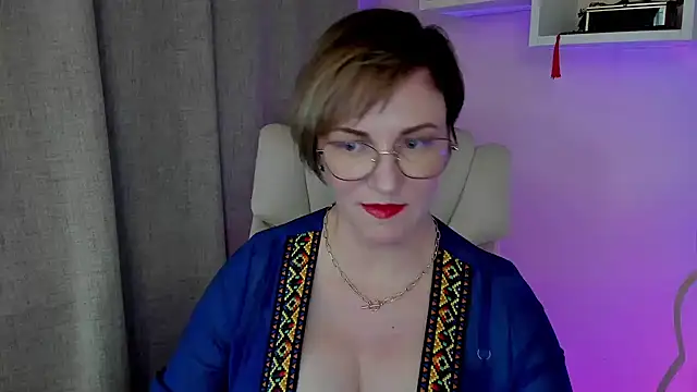 Snapshot of feliziaDesire chatting on 06/01/26, 11:23 feliziaDesire online show from 06/01/26, 11:23