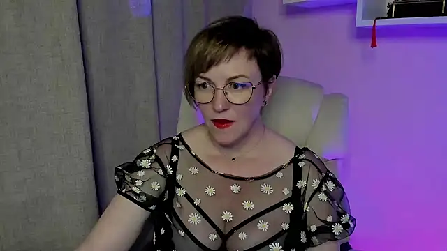 Snapshot of feliziaDesire chatting on 06/03/26, 05:07 feliziaDesire online show from 06/03/26, 05:07