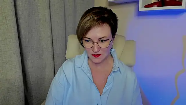 Snapshot of feliziaDesire chatting on 06/15/26, 12:51 feliziaDesire online show from 06/15/26, 12:51