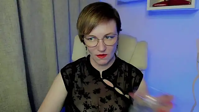 Snapshot of feliziaDesire chatting on 06/24/26, 03:55 feliziaDesire online show from 06/24/26, 03:55