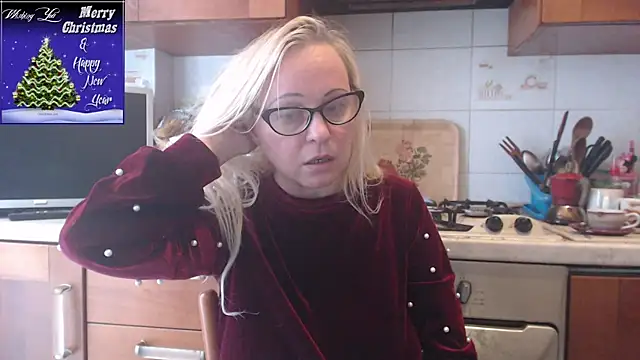 martachatte online show from 12/16/25, 09:36