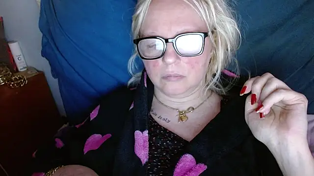 Snapshot of martachatte chatting on 04/28/26, 05:23 martachatte online show from 04/28/26, 05:23