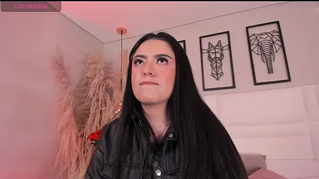 Rebeca jones online show from 09/15/25, 12:27