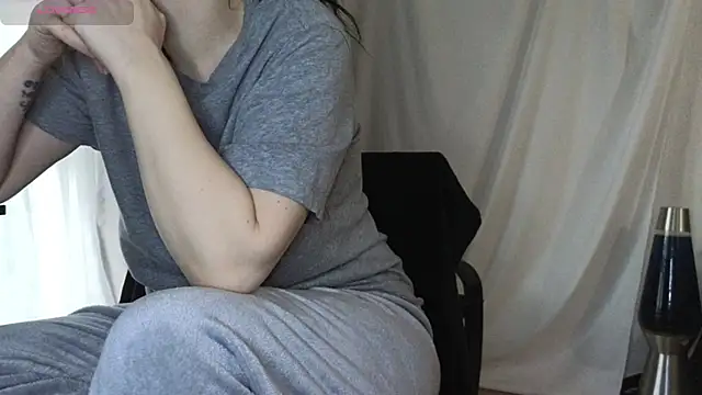 Mia G0ld online show from 01/13/26, 03:28