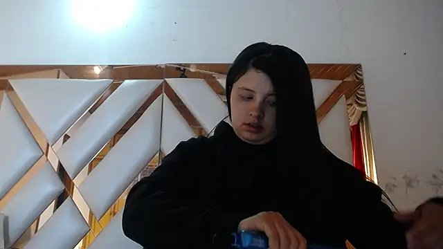 nathaly low1 online show from 04/09/26, 12:54