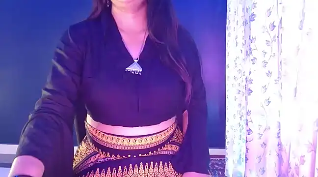 janifer001 online show from 12/05/24, 11:18