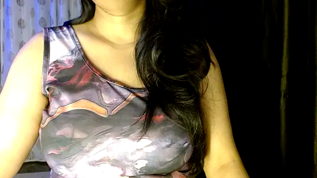 Snapshot of janifer001 chatting on 02/07/26, 12:14 janifer001 online show from 02/07/26, 12:14