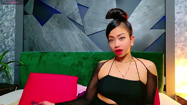 ElyaQuinn online show from 02/08/25, 10:07