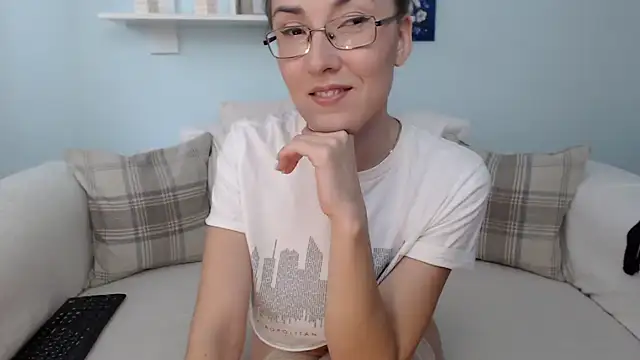 Snapshot of Sofi_so chatting on 10/23/25, 07:40 Sofi so online show from 10/23/25, 07:40