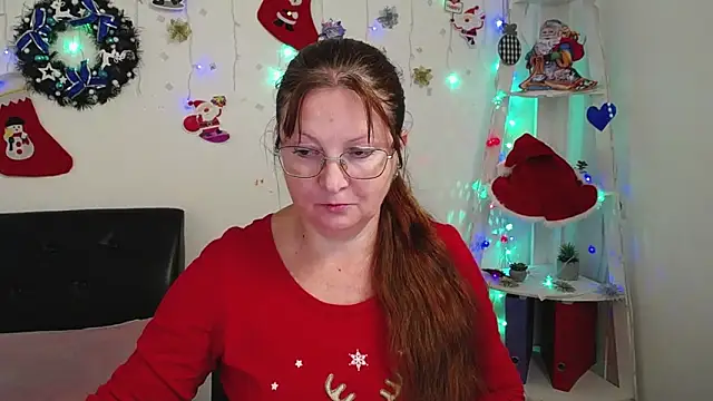 VanessaHotts online show from 12/26/24, 02:05