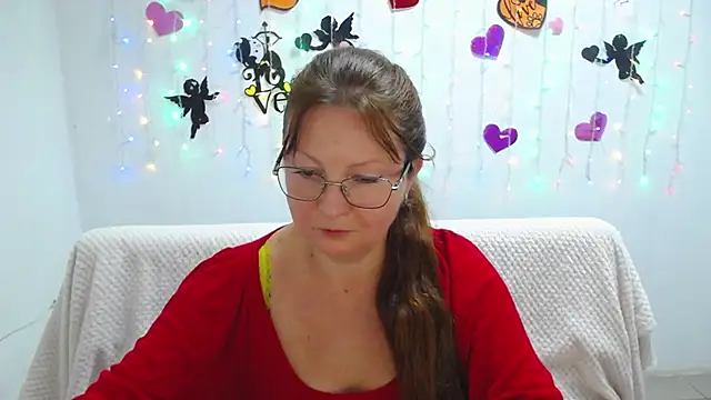 VanessaHotts online show from 03/12/25, 12:26