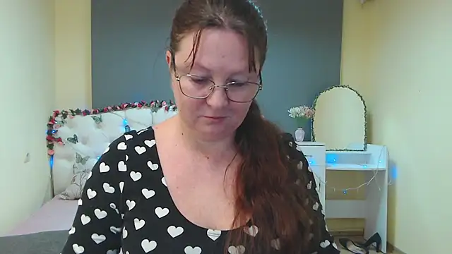 VanessaHotts online show from 02/28/26, 06:25