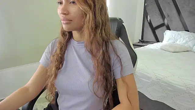 AnnieAndStefan online show from 02/02/26, 02:05