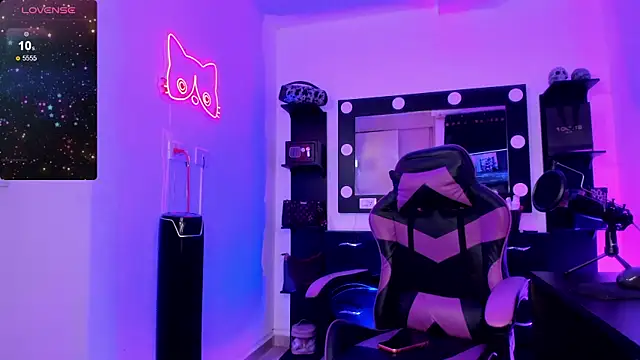 miss kitty online show from 03/31/26, 12:34