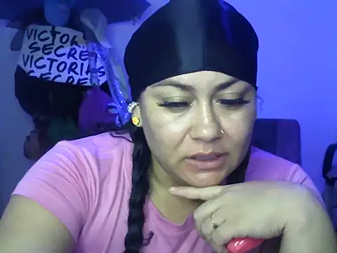 AliceFox Milf online show from 02/17/26, 04:20