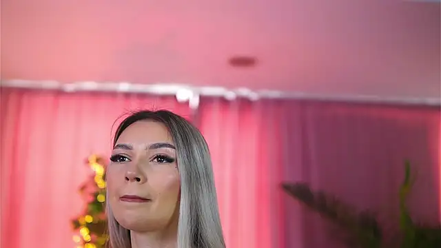 Snapshot of ArtTeasee chatting on 03/03/25, 09:33 ArtTeasee online show from 03/03/25, 09:33