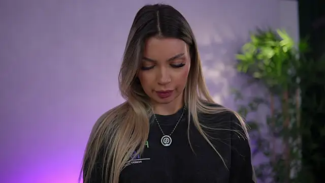 ArtTeasee online show from 04/08/26, 05:29