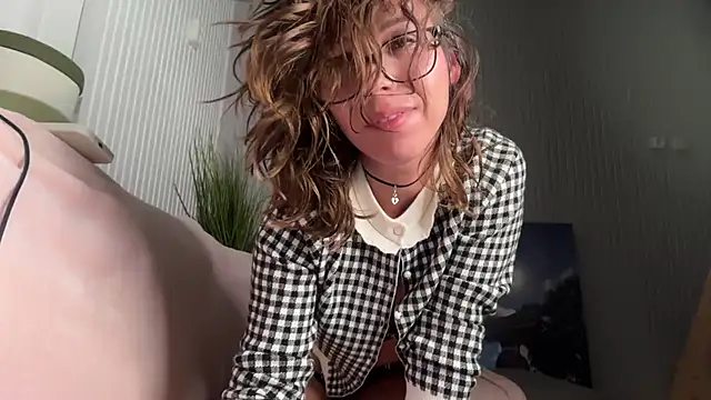 21sweetSunny online show from 11/28/25, 08:11