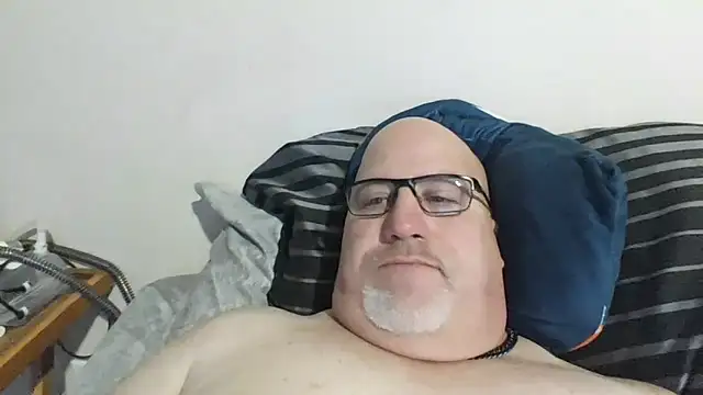 Snapshot of Bigbear0563 chatting on 01/31/25, 05:53 Bigbear0563 online show from 01/31/25, 05:53