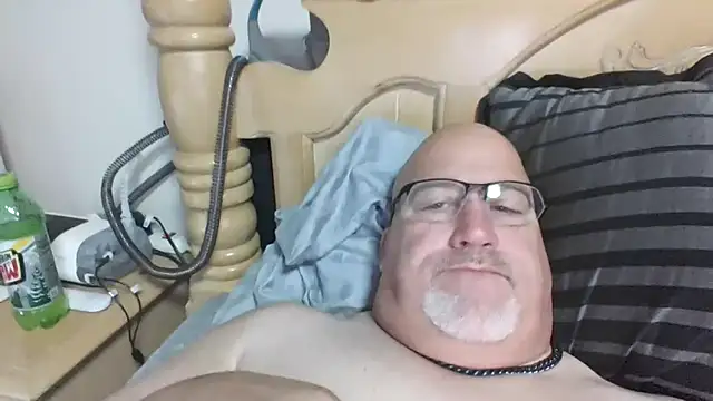 Bigbear0563 online show from 10/30/25, 04:41