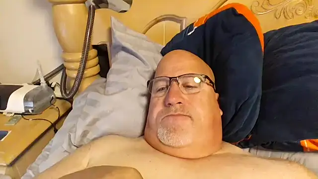 Bigbear0563 online show from 05/01/26, 05:17