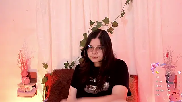 Mey moon online show from 03/11/25, 11:04