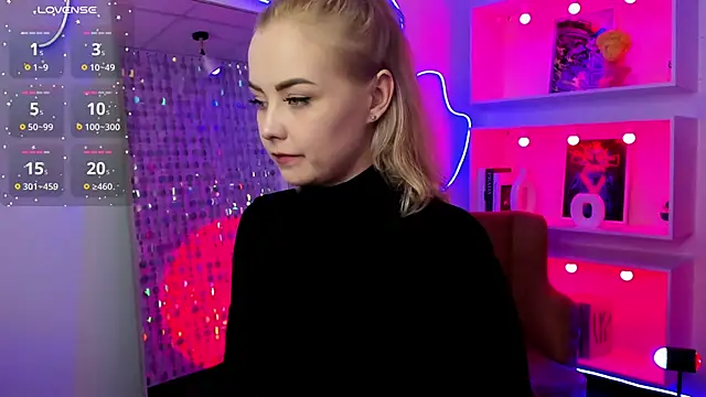 StephanieSweety online show from 04/07/26, 05:35