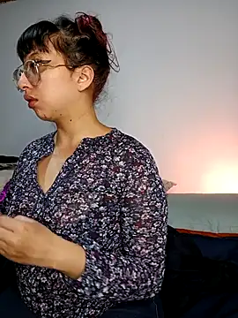 Piafisher1 online show from 11/08/25, 01:17