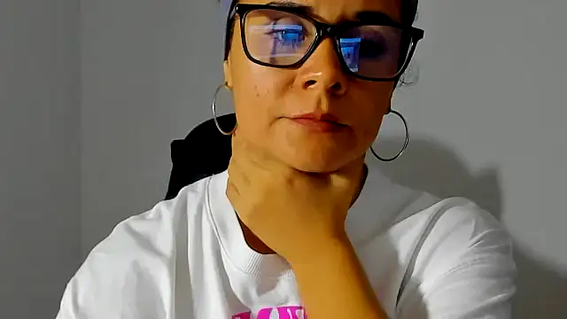 Sami Hotie1 online show from 04/18/26, 07:58