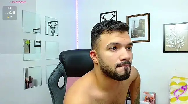 mathew vidal1 online show from 03/03/25, 10:52