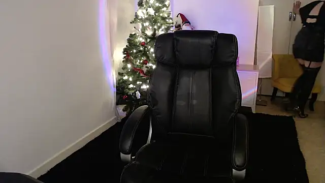 Crystal-dreamt online show from 11/10/25, 09:52