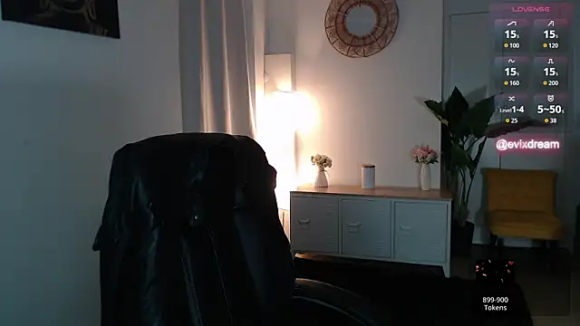 Crystal-dreamt online show from 05/01/26, 09:14
