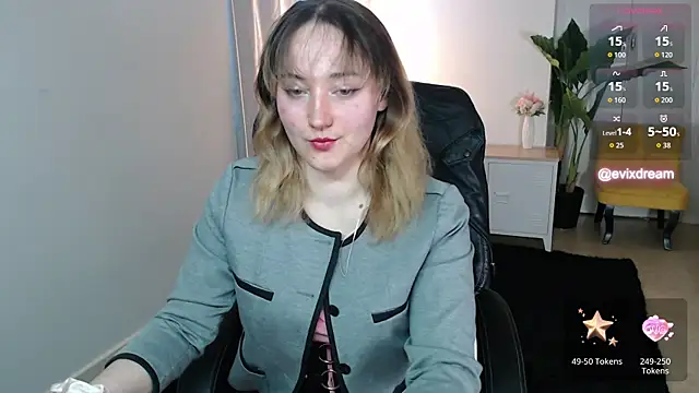Crystal-dreamt online show from 05/02/26, 09:03