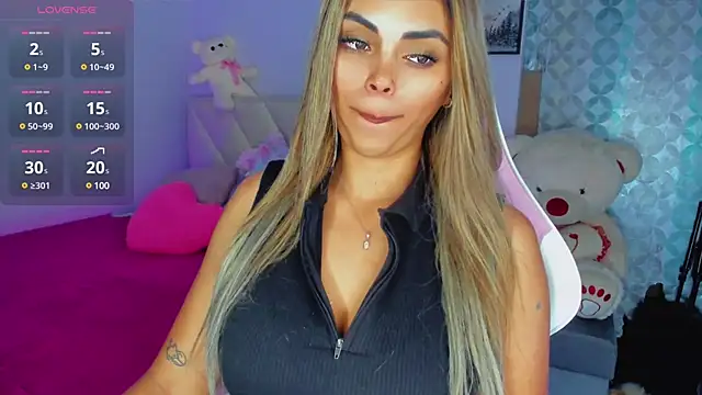 Snapshot of Gabby_prieto chatting on 01/20/25, 04:32 Gabby prieto online show from 01/20/25, 04:32