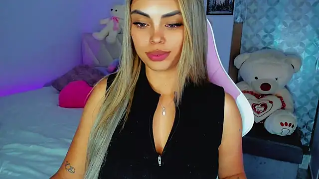 Snapshot of Gabby_prieto chatting on 01/29/25, 04:26 Gabby prieto online show from 01/29/25, 04:26