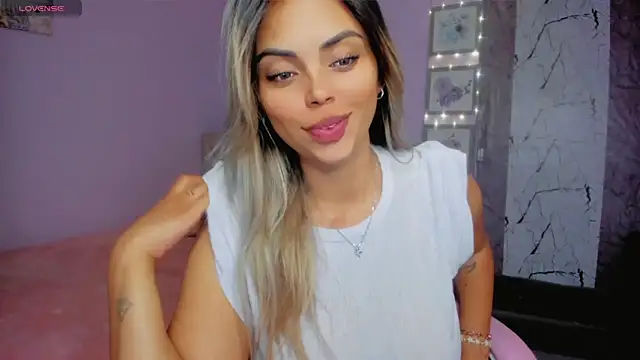 Gabby prieto online show from 06/18/26, 04:13