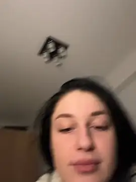 Snapshot of moniqque chatting on 02/23/25, 01:53 moniqque online show from 02/23/25, 01:53